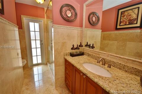 7343 Loch Ness Dr, Miami Lakes, FL 33014 photo 52