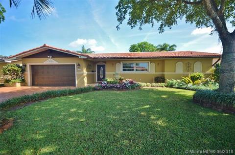 7343 Loch Ness Dr, Miami Lakes, FL 33014 photo 2
