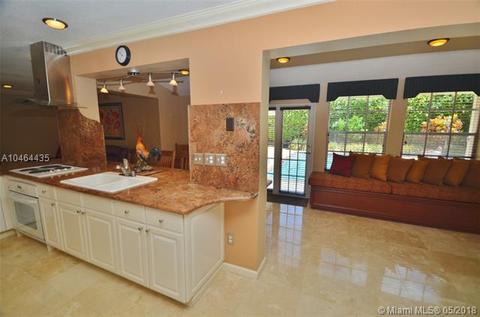 7343 Loch Ness Dr, Miami Lakes, FL 33014 photo 16