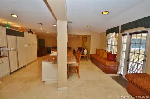 7343 Loch Ness Dr, Miami Lakes, FL 33014 photo 25