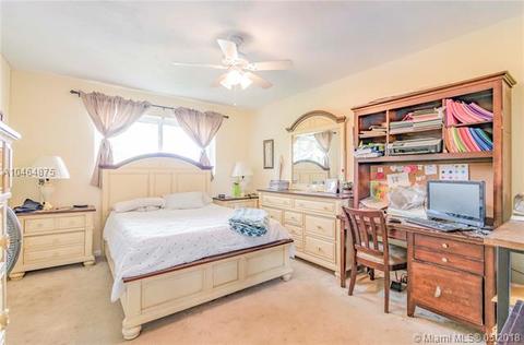 6905 W 3rd Ave, Hialeah, FL 33014 photo 14
