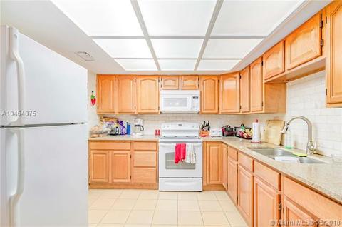 6905 W 3rd Ave, Hialeah, FL 33014 photo 4