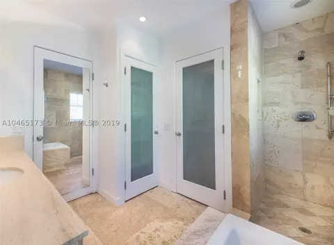 571 Harbor Dr, Key Biscayne, FL 33149 photo 9