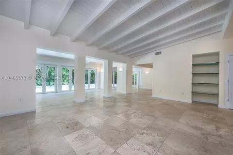 571 Harbor Dr, Key Biscayne, FL 33149 photo 2