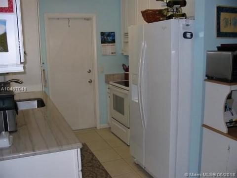 1933 SE Washington St, Stuart, FL 34997 photo 3