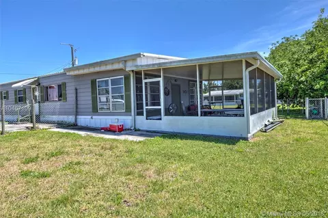 1208 6th St, Okeechobee, FL 34974 photo 3