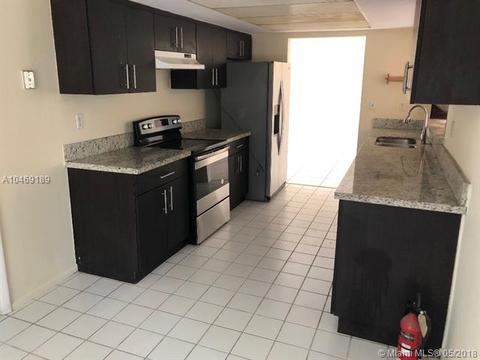4991 SW 8th St, Margate, FL 33068 photo 9
