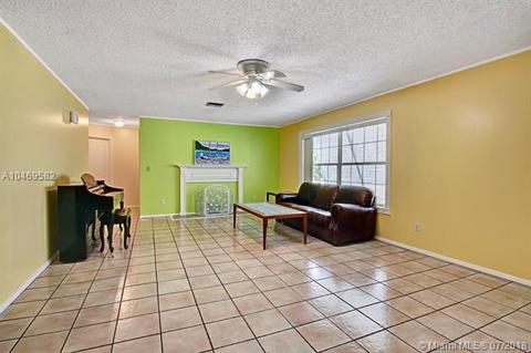 824 SE Stypmann Blvd, Stuart, FL 34994 photo 5
