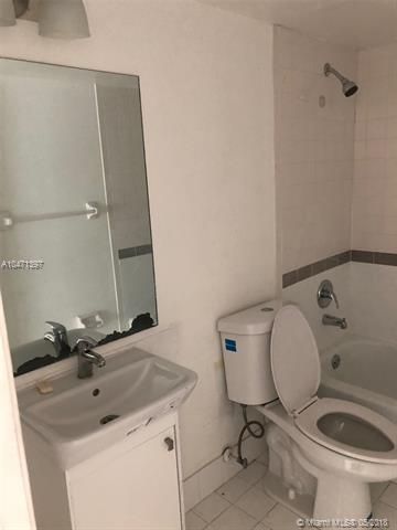 2500 W 67th Pl #11-26, Hialeah, FL 33016 photo 8
