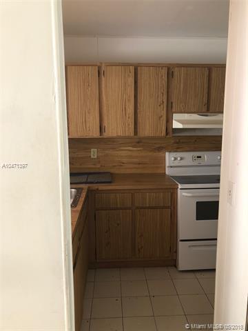 2500 W 67th Pl #11-26, Hialeah, FL 33016 photo 9