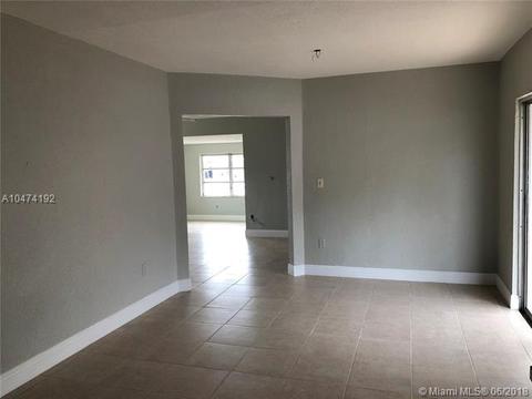 Undisclosed, Hialeah, FL 33013 photo 16