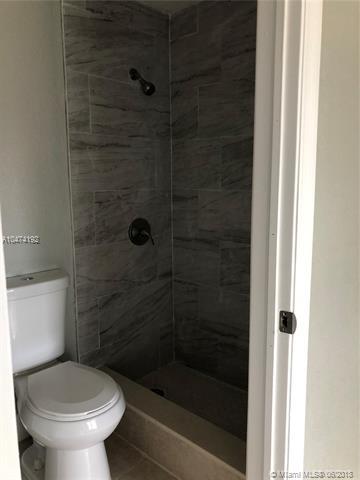 Undisclosed, Hialeah, FL 33013 photo 8