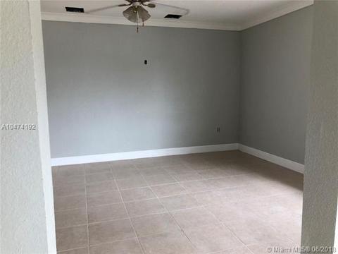 Undisclosed, Hialeah, FL 33013 photo 10