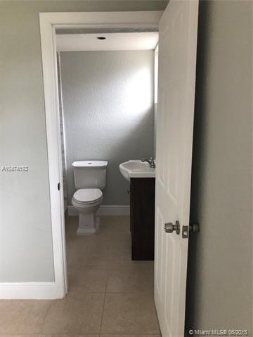 Undisclosed, Hialeah, FL 33013 photo 25