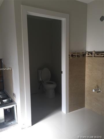 141 E 60th St, Hialeah, FL 33013 photo 14