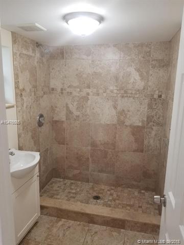 2588 NE 13th Ter, Pompano Beach, FL 33064 photo 6