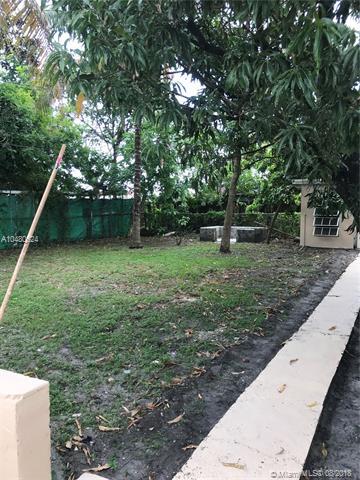872 E 29th St, Hialeah, FL 33013 photo 3