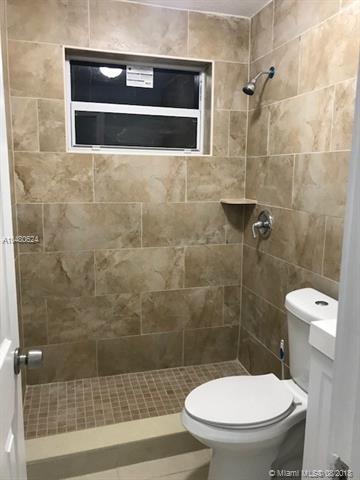 872 E 29th St, Hialeah, FL 33013 photo 10