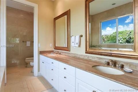 115 Hampton Ln, Key Biscayne, FL 33149 photo 15