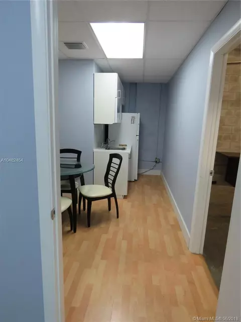 2400 W 84th St, Hialeah, FL 33016 photo 10