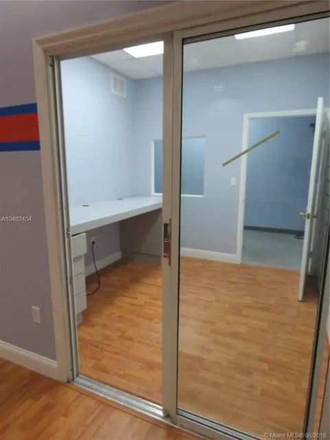 2400 W 84th St, Hialeah, FL 33016 photo 9