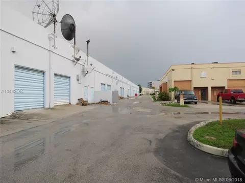 2400 W 84th St, Hialeah, FL 33016 photo 31