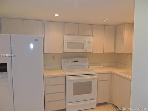 3001 W Rolling Hills Cir #201, Davie, FL 33328 photo 2