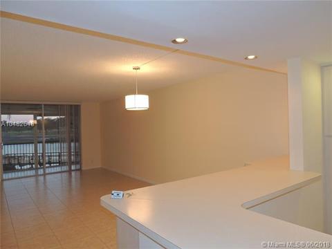 3001 W Rolling Hills Cir #201, Davie, FL 33328 photo 16