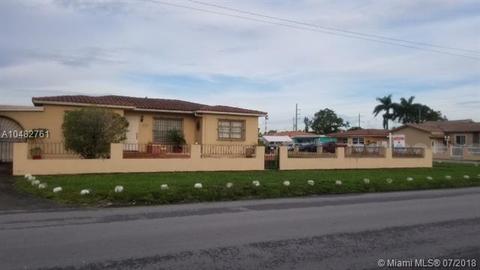 3419 E 5th Ave, Hialeah, FL 33013 photo 2