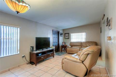 444 E 46th St, Hialeah, FL 33013 photo 9