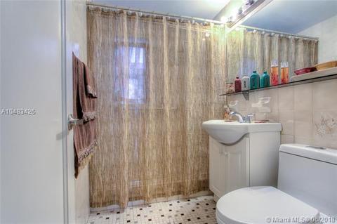 444 E 46th St, Hialeah, FL 33013 photo 8