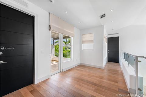 275 Hampton Ln, Key Biscayne, FL 33149 photo 14