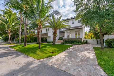 275 Hampton Ln, Key Biscayne, FL 33149 photo 3