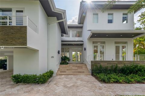 275 Hampton Ln, Key Biscayne, FL 33149 photo 4