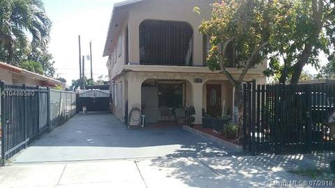 634 E 30 St, Hialeah, FL 33013 photo 1