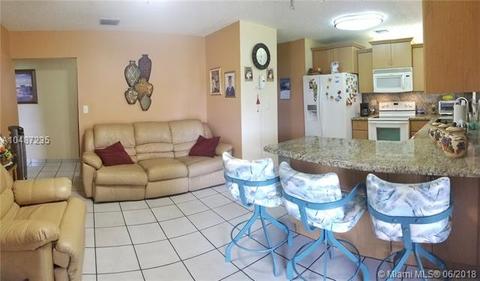 4435 W 3rd Ave, Hialeah, FL 33012 photo 4