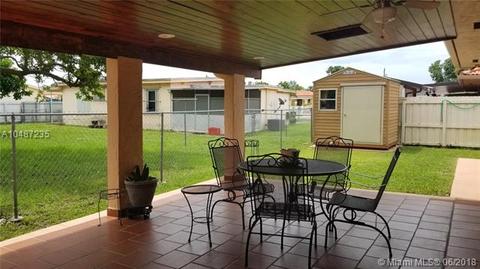 4435 W 3rd Ave, Hialeah, FL 33012 photo 9
