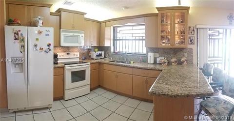 4435 W 3rd Ave, Hialeah, FL 33012 photo 3