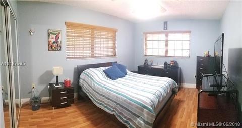 4435 W 3rd Ave, Hialeah, FL 33012 photo 2