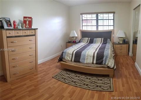 4435 W 3rd Ave, Hialeah, FL 33012 photo 7