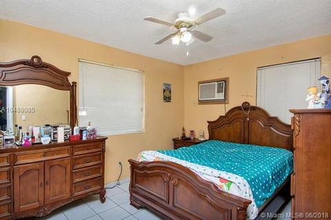 4950 E 1 Ct, Hialeah, FL 33013 photo 6