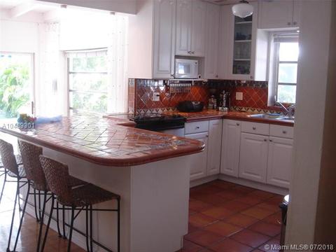 486 Falcon Ave, Miami Springs, FL 33166 photo 2