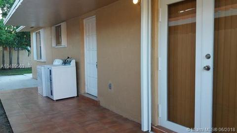 4312 E 10th Ave, Hialeah, FL 33013 photo 4