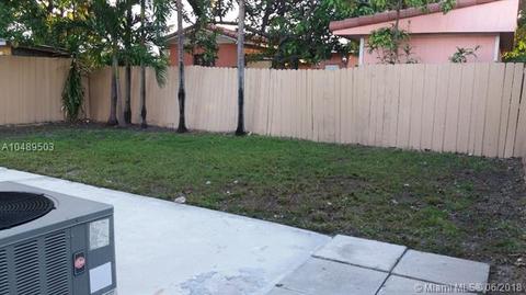 4312 E 10th Ave, Hialeah, FL 33013 photo 6