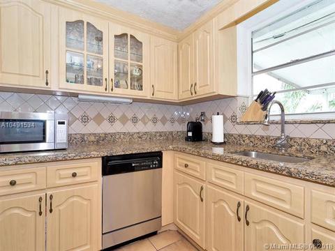 148 Lenape Dr, Miami Springs, FL 33166 photo 16