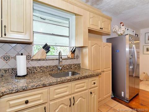 148 Lenape Dr, Miami Springs, FL 33166 photo 13