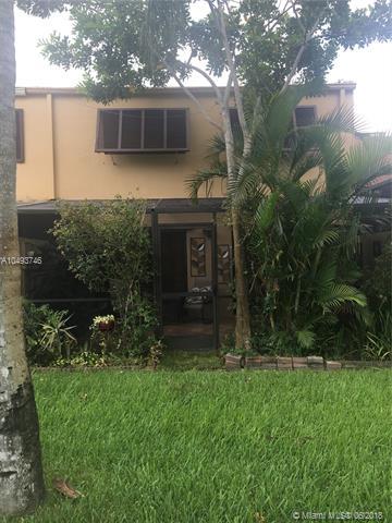 1321 E Golfview Dr, Pembroke Pines, FL 33026 photo 5