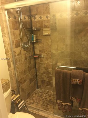 1321 E Golfview Dr, Pembroke Pines, FL 33026 photo 23