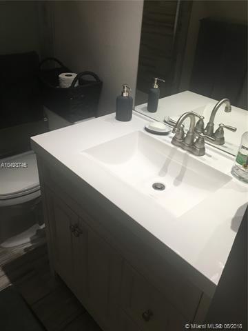 1321 E Golfview Dr, Pembroke Pines, FL 33026 photo 27