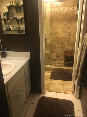1321 E Golfview Dr, Pembroke Pines, FL 33026 photo 22